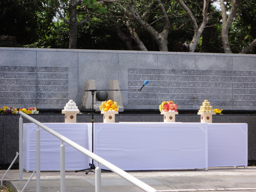 沖縄「のじぎくの塔」 慰霊祭 及び 「島守の塔」慰霊祭